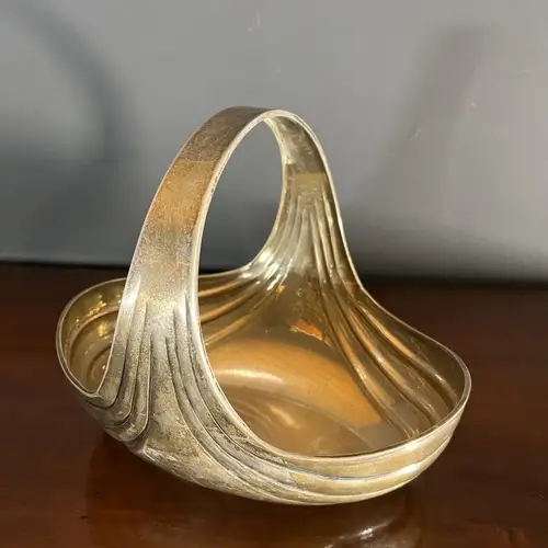 90 carat European silver dish